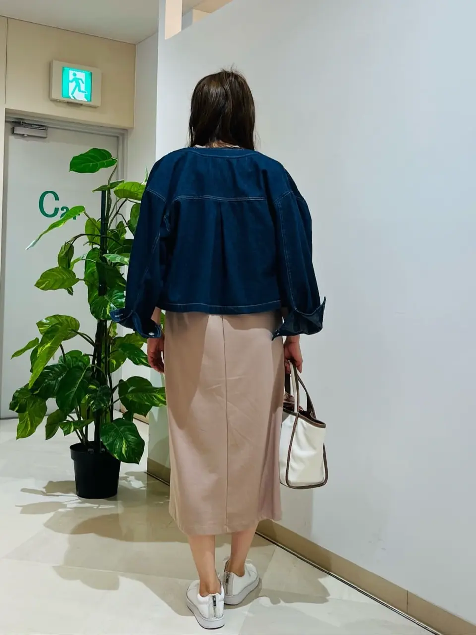 ANY SIS 石川 コーディネート画像