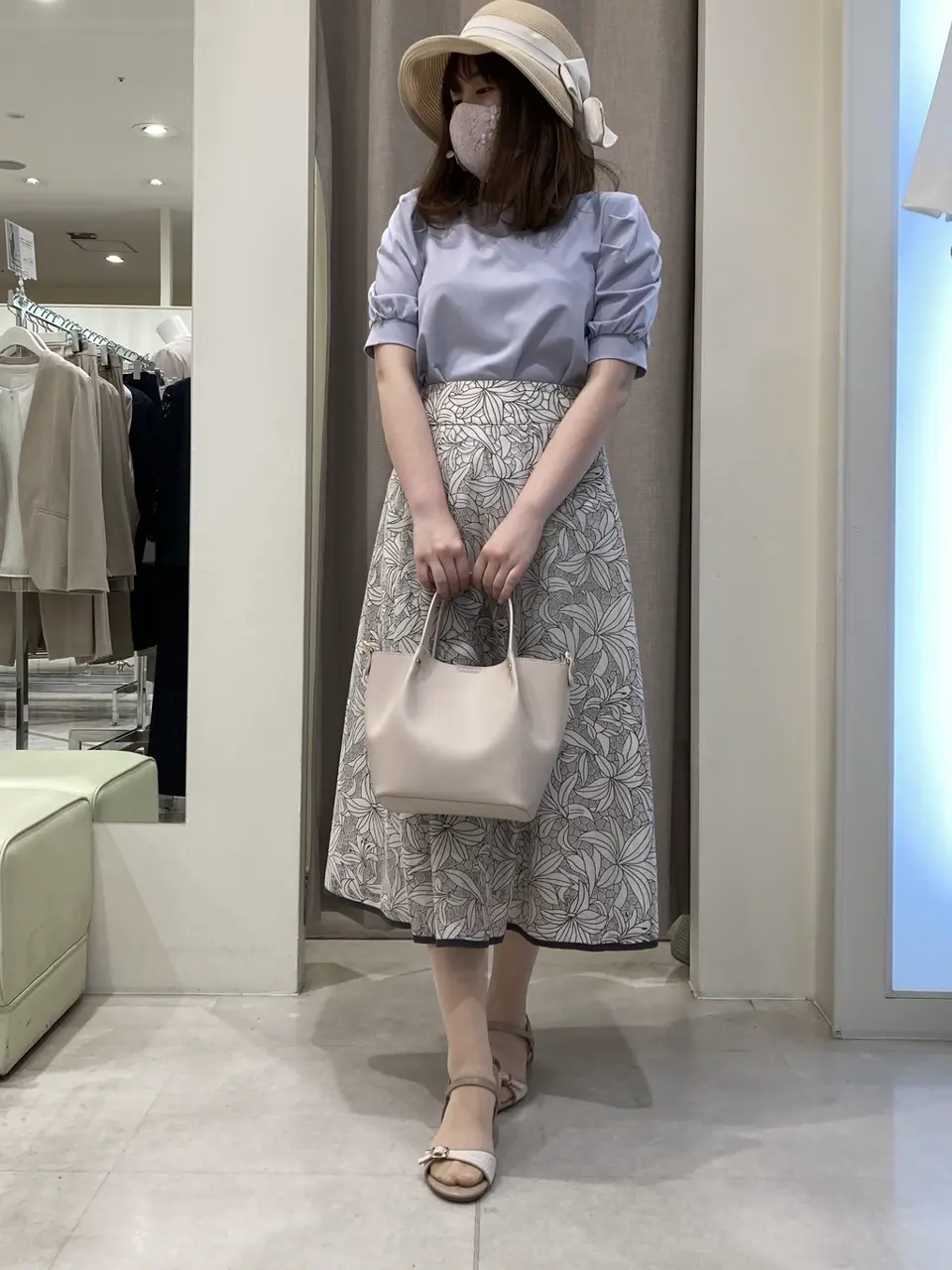 ANY SIS 川根　彩 コーディネート画像