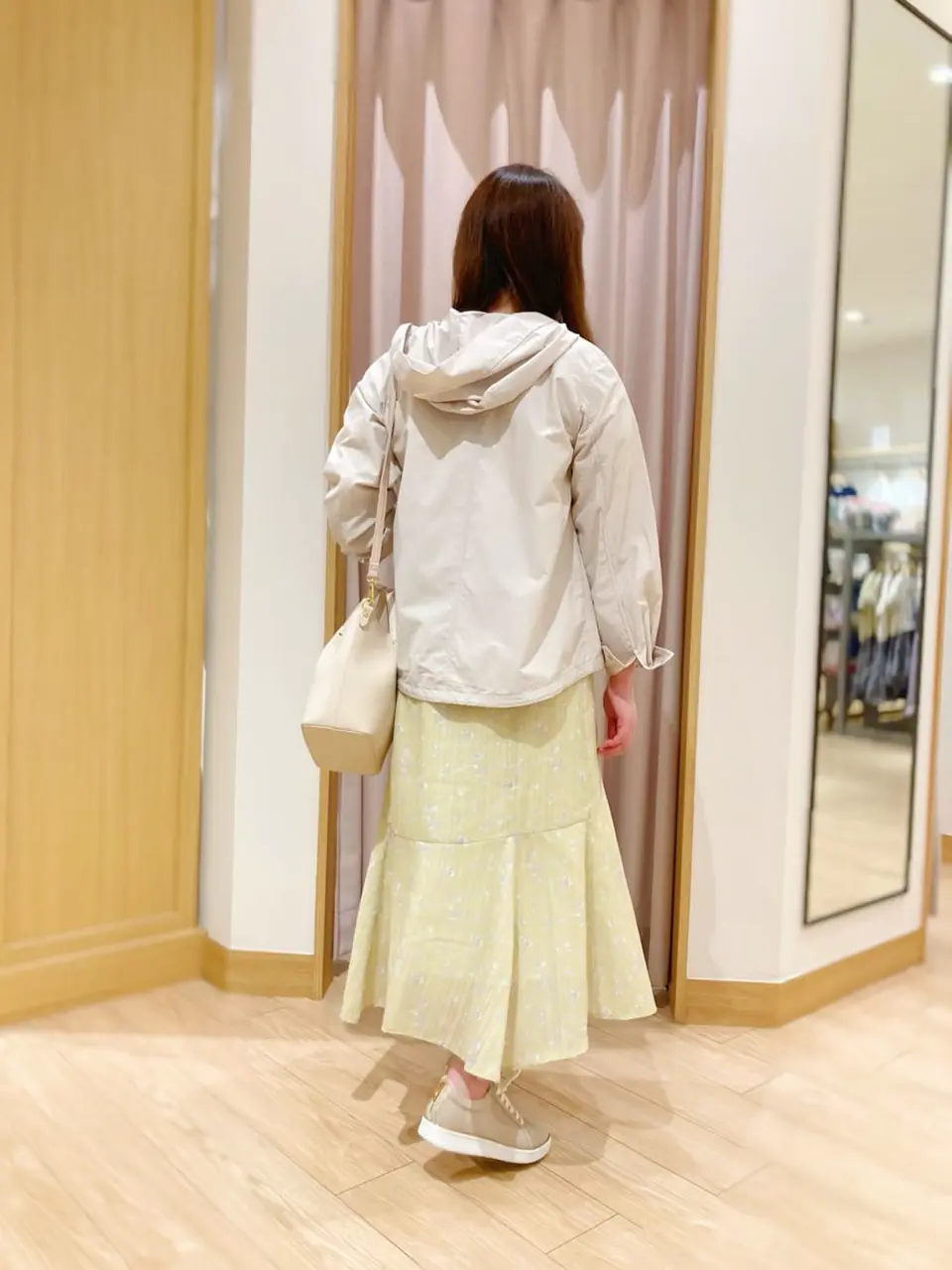 ANY SIS 濱口 コーディネート画像