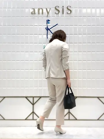 ANY SIS 中山 コーディネート画像
