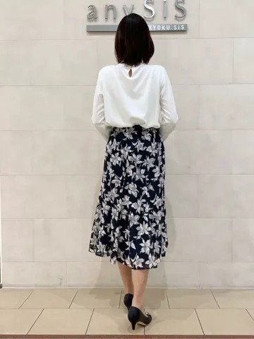 ANY SIS 髙橋 コーディネート画像