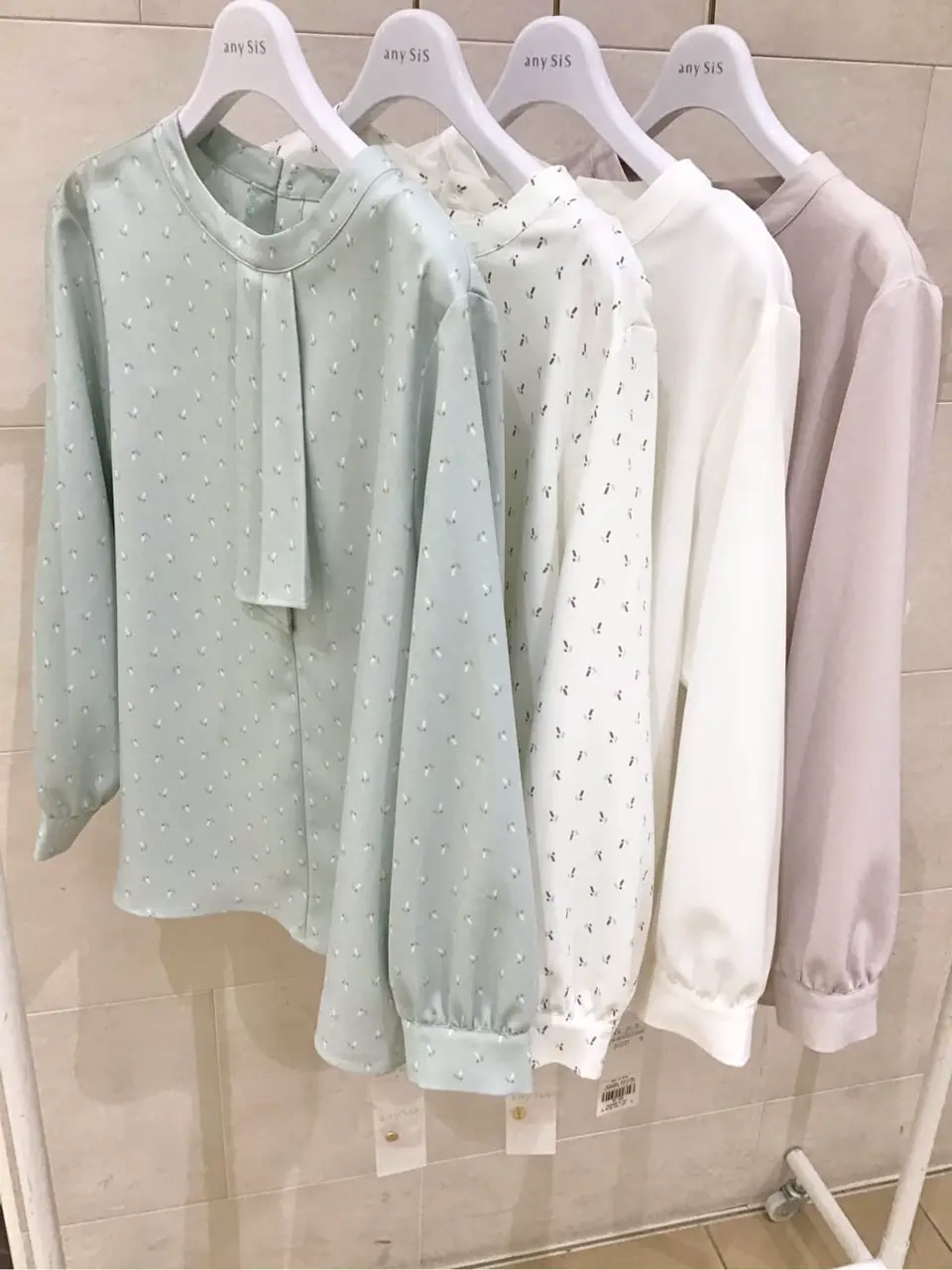 ANY SIS 髙橋 コーディネート画像