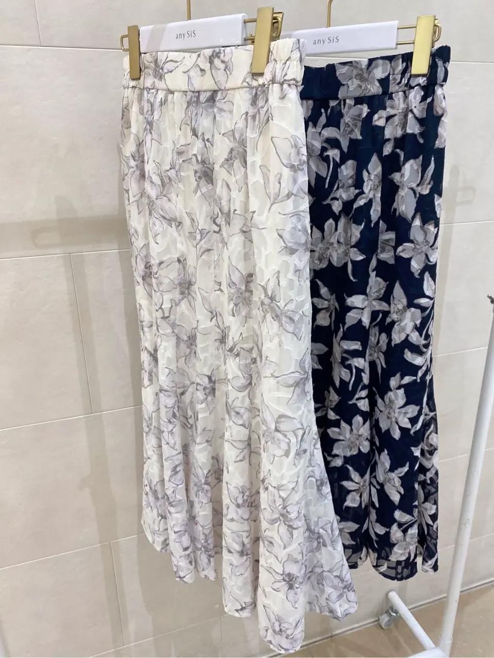 ANY SIS 髙橋 コーディネート画像