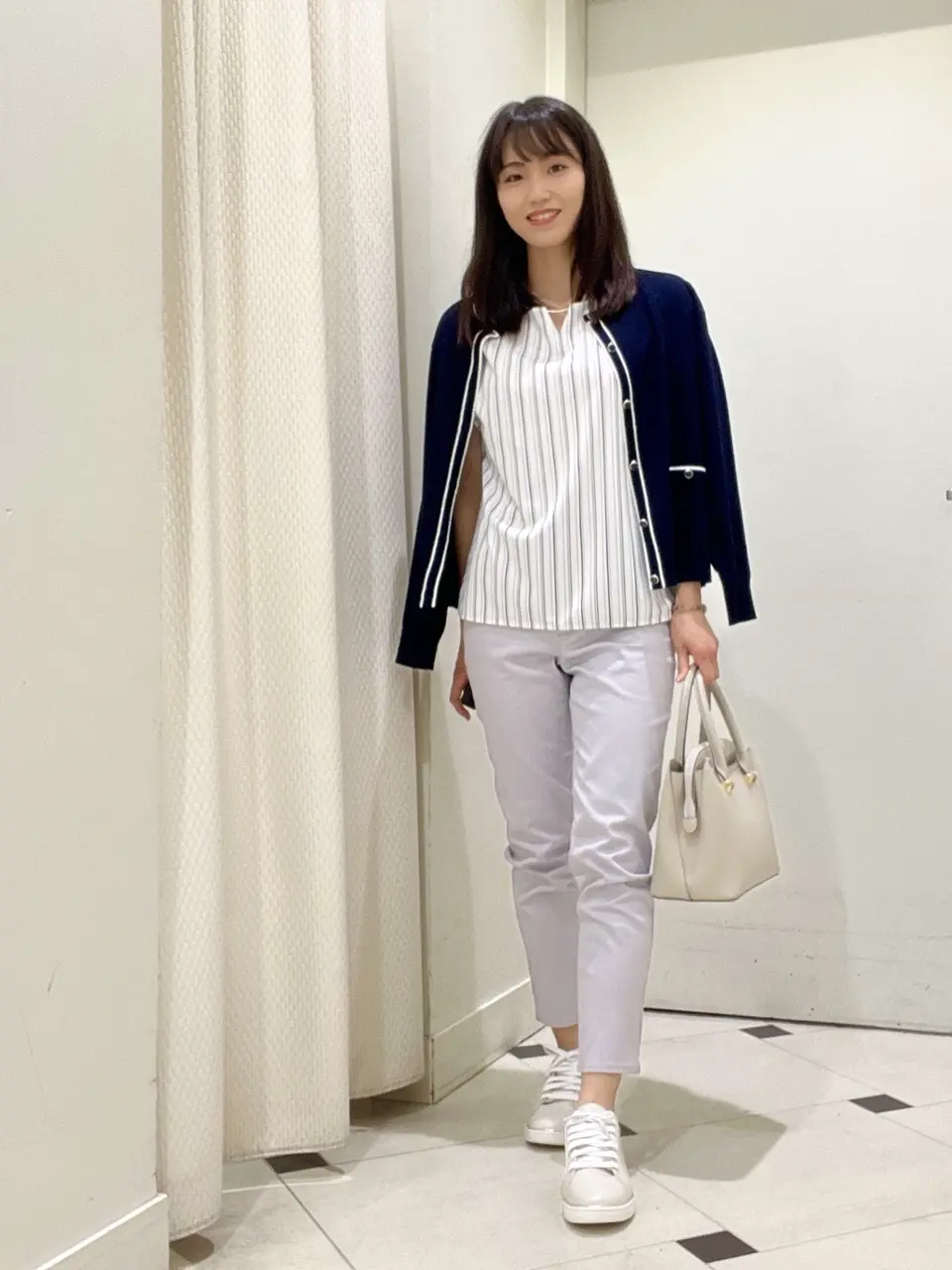 ANY SIS スタッフ コーディネート画像