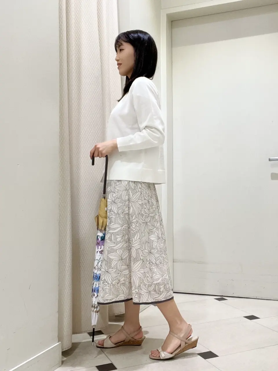 ANY SIS スタッフ コーディネート画像