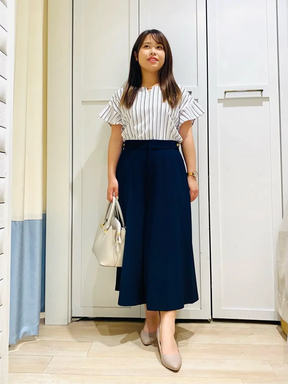 ANY SIS スタッフ コーディネート画像