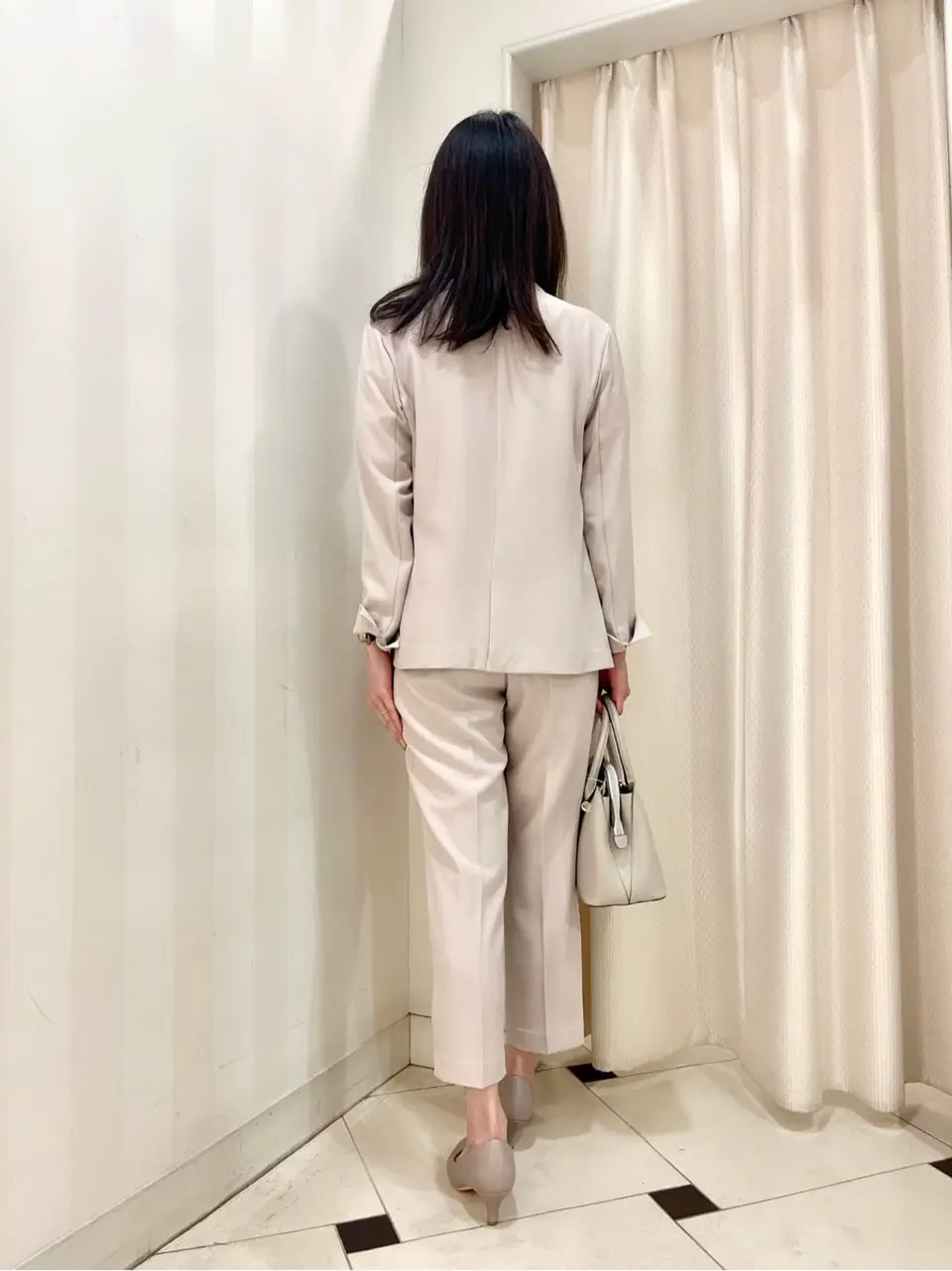 ANY SIS 金井 コーディネート画像