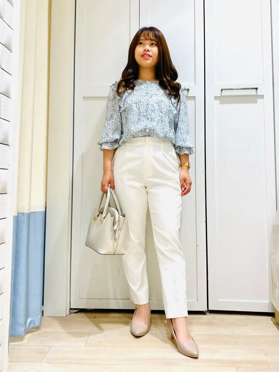 ANY SIS スタッフ コーディネート画像