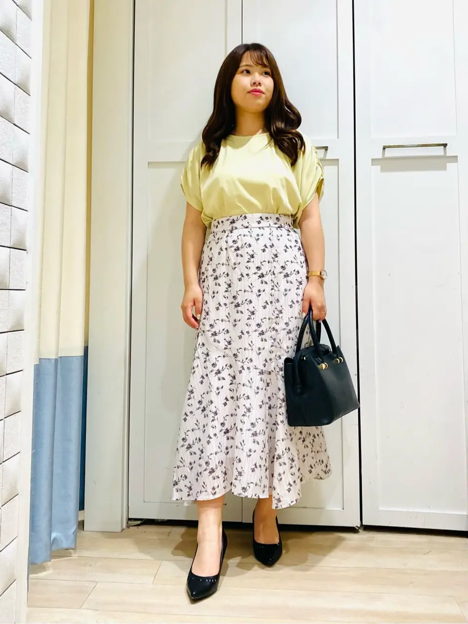 ANY SIS スタッフ コーディネート画像