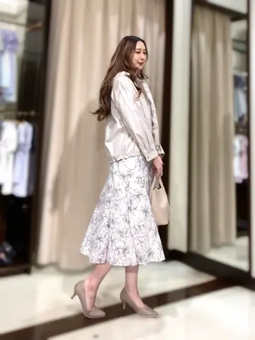 ANY SIS STAFF コーディネート画像