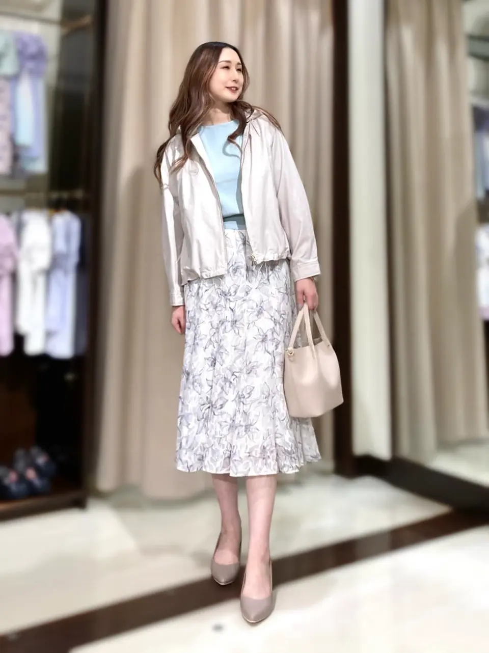 ANY SIS STAFF コーディネート画像