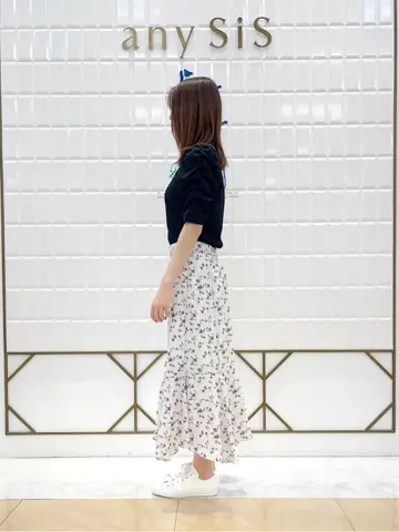 ANY SIS 上田 コーディネート画像