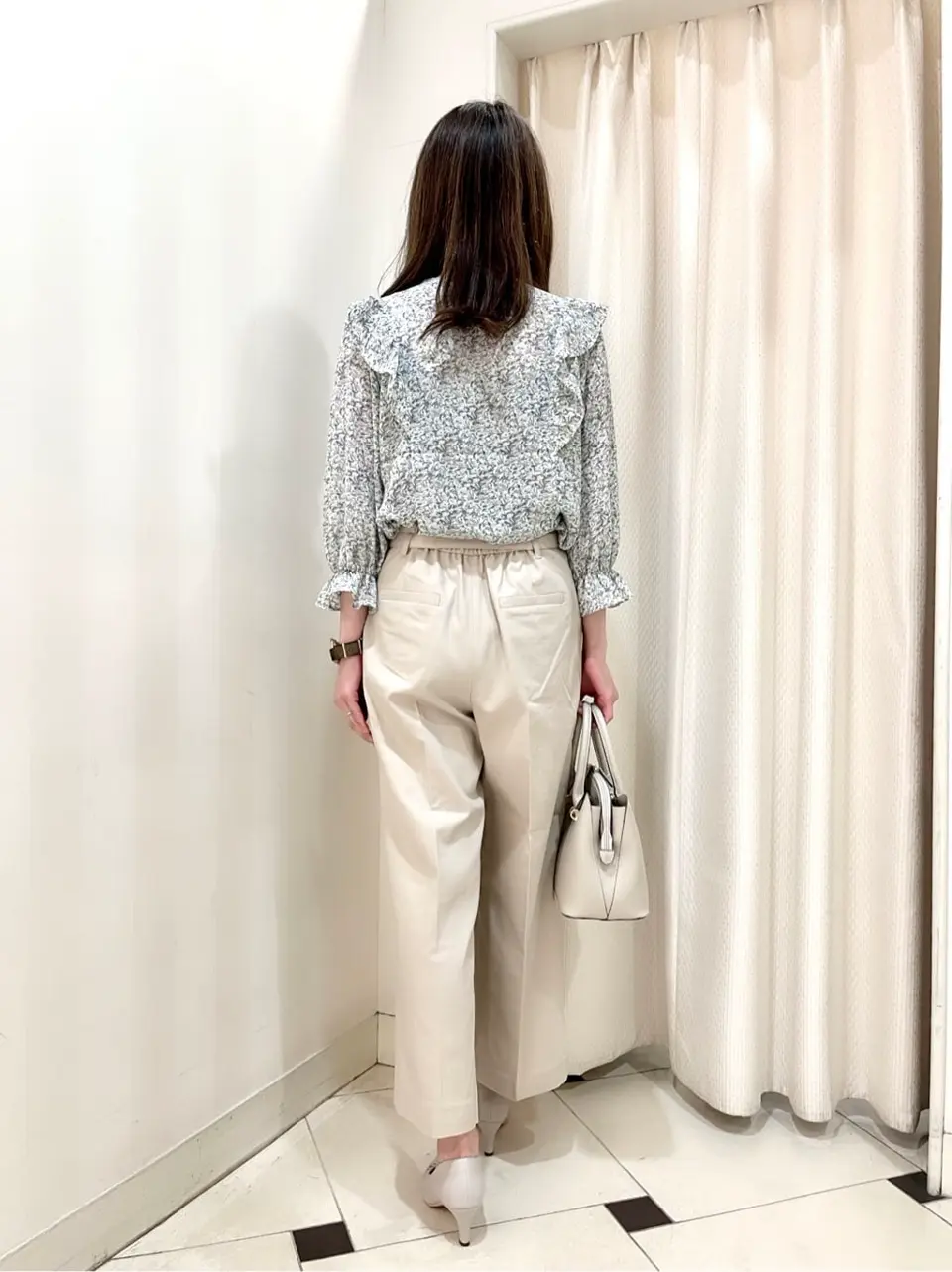 ANY SIS 金井 コーディネート画像