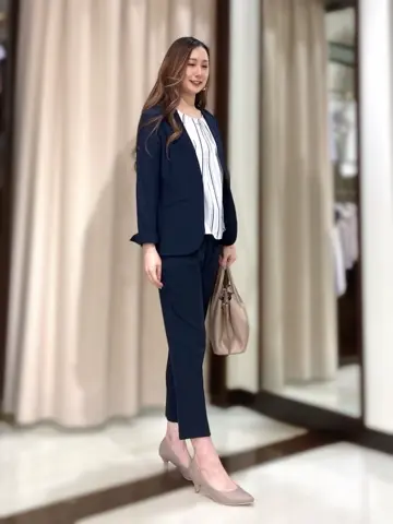 ANY SIS STAFF コーディネート画像