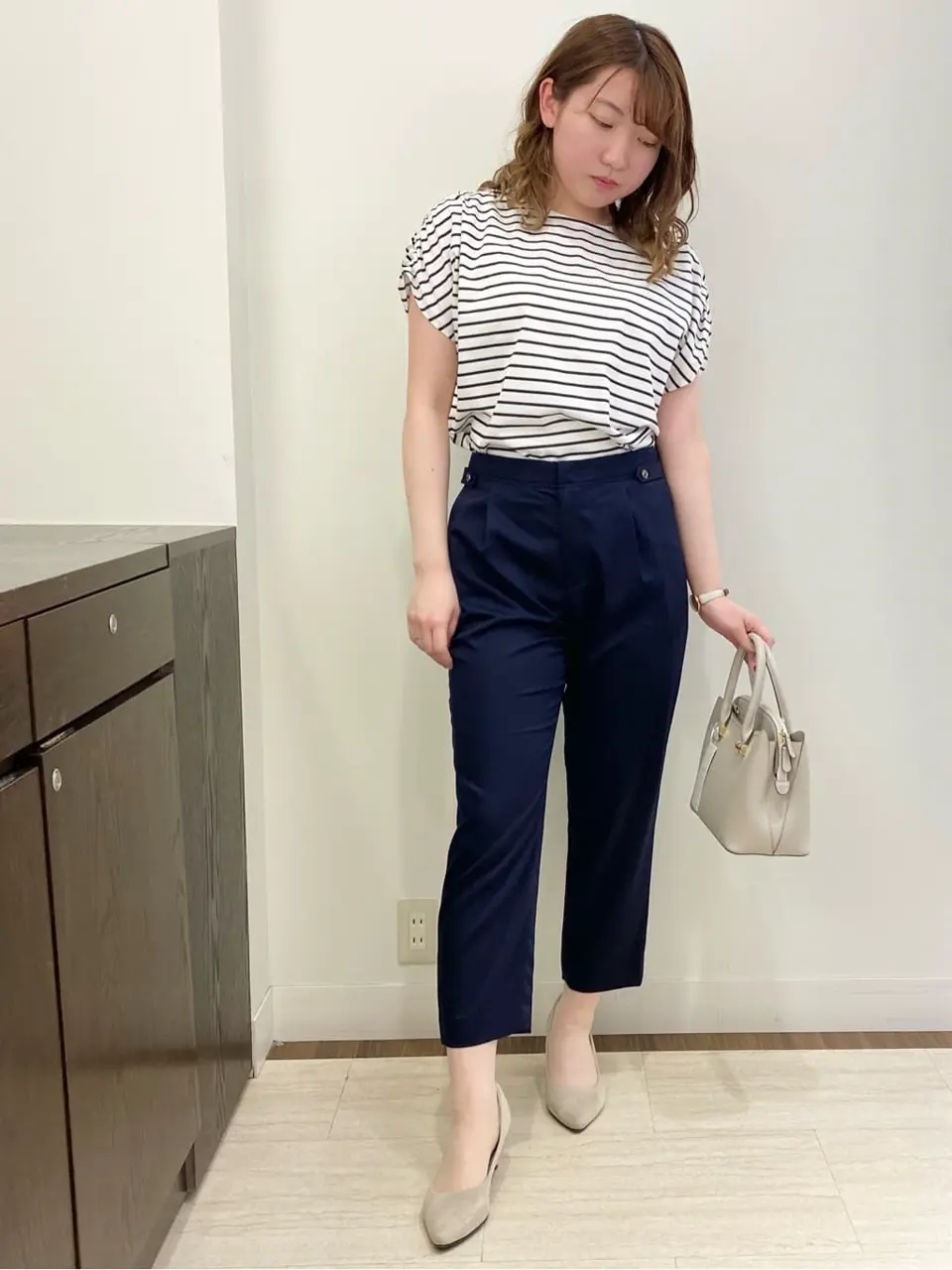 ANY SIS スタッフ コーディネート画像