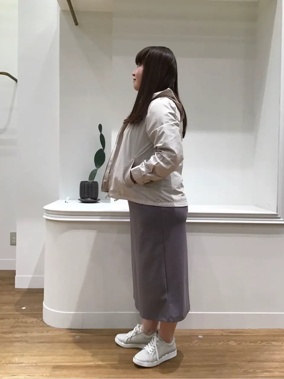 ANY SIS スタッフ コーディネート画像