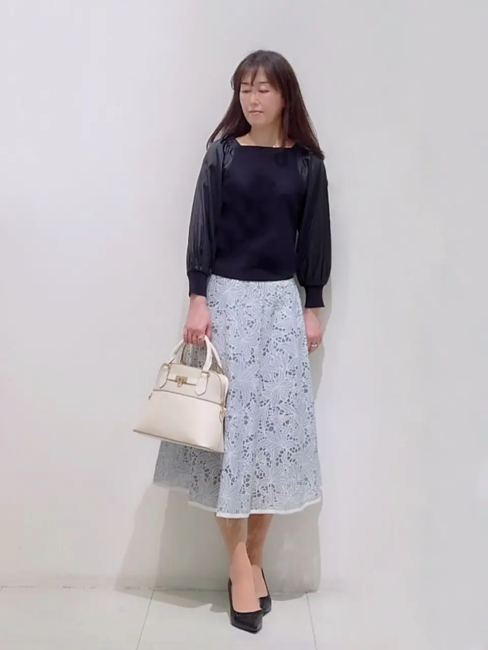 ANY SIS スタッフ コーディネート画像