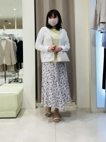 ANY SIS 川根　彩 コーディネート画像