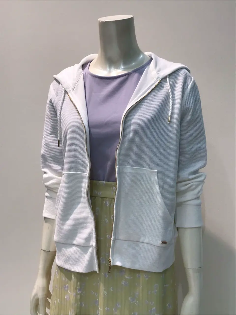 ANY SIS 布川 コーディネート画像