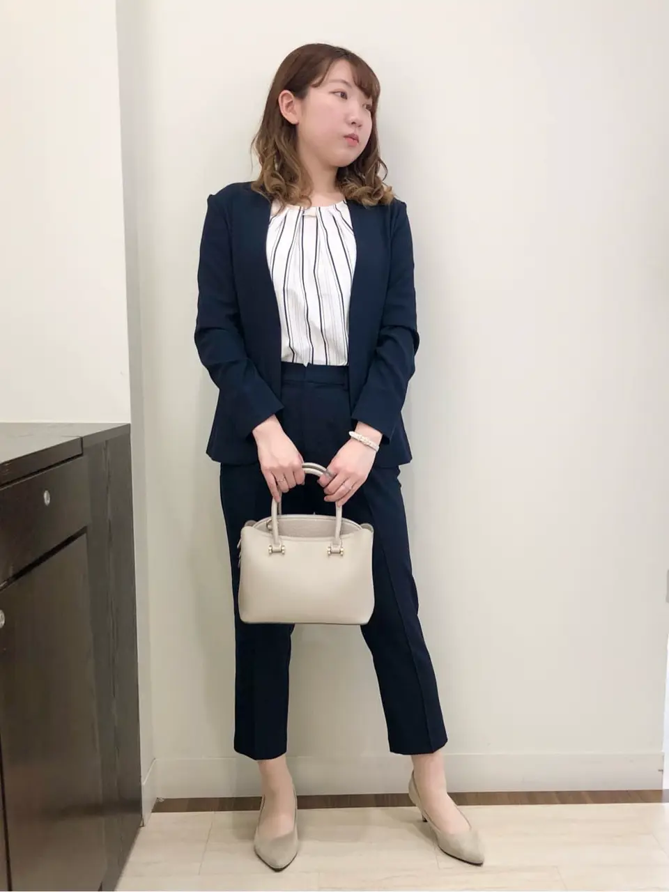 ANY SIS スタッフ コーディネート画像