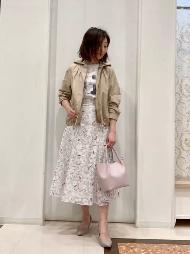 ANY SIS スタッフ コーディネート画像