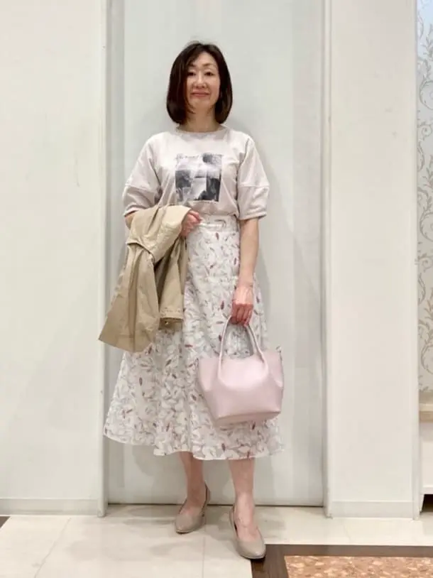 ANY SIS スタッフ コーディネート画像