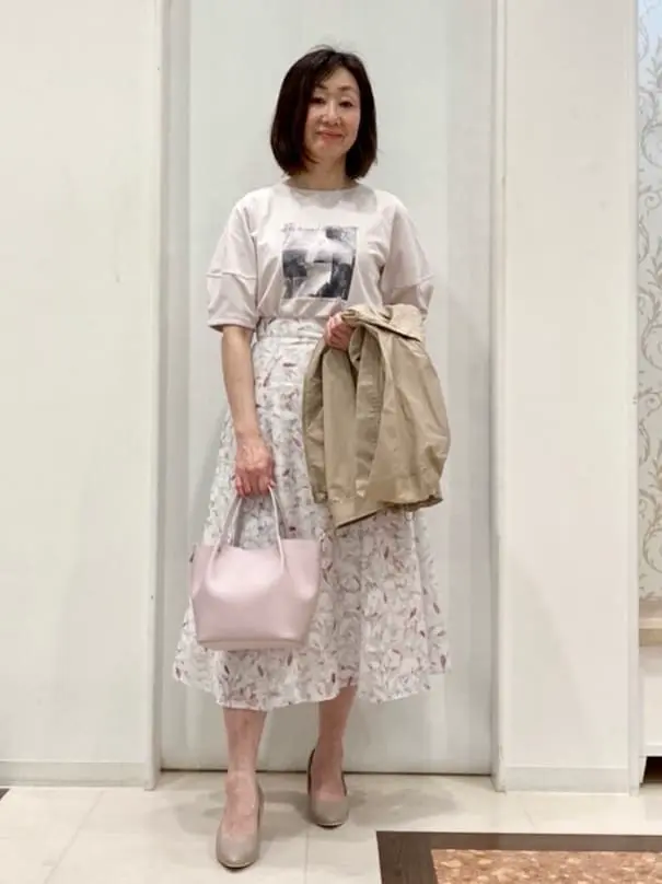 ANY SIS スタッフ コーディネート画像