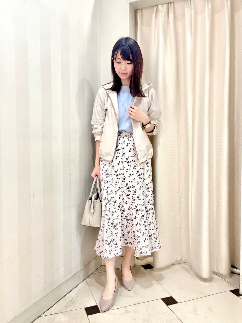 ANY SIS 金井 コーディネート画像