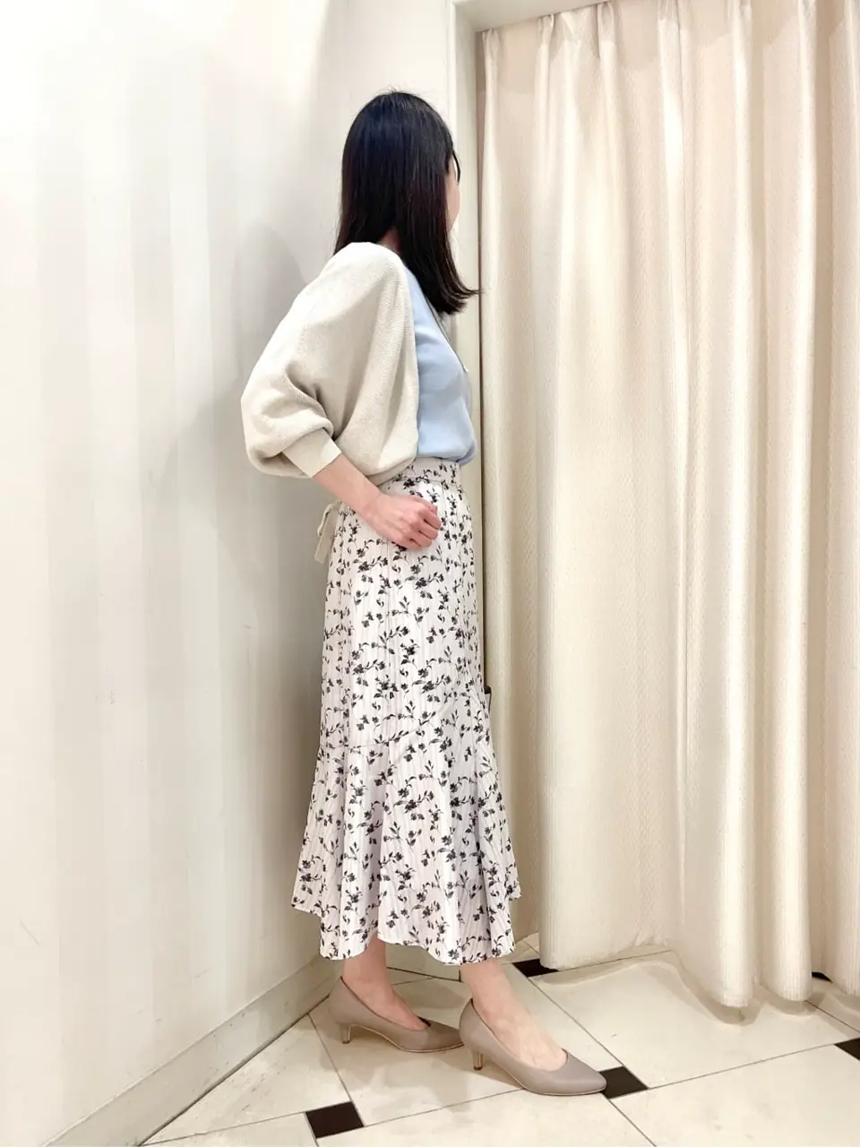 ANY SIS 金井 コーディネート画像