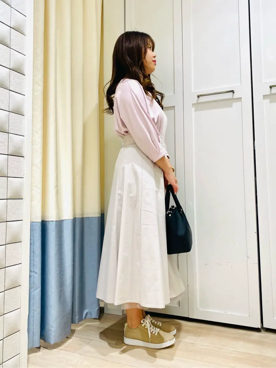 ANY SIS スタッフ コーディネート画像