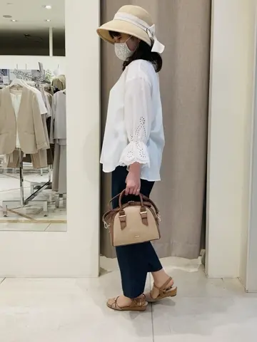 ANY SIS 川根　彩 コーディネート画像