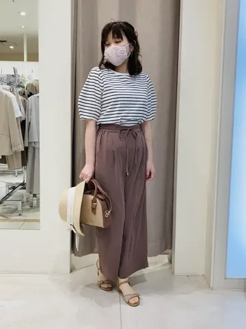 ANY SIS 川根　彩 コーディネート画像