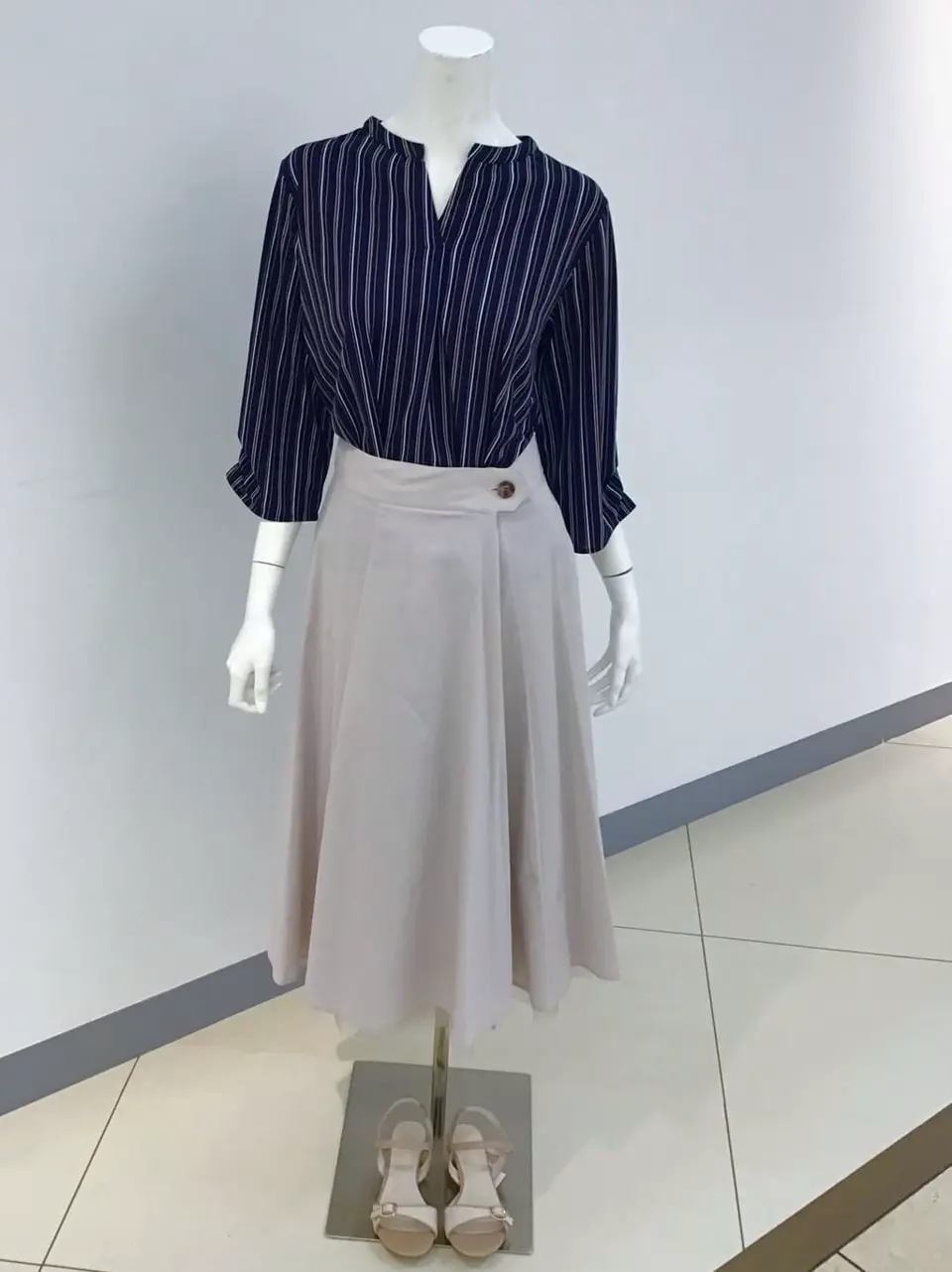 ANY SIS 本田 コーディネート画像