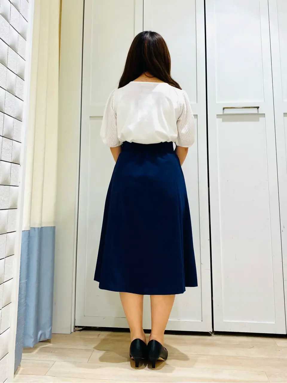 ANY SIS スタッフ コーディネート画像