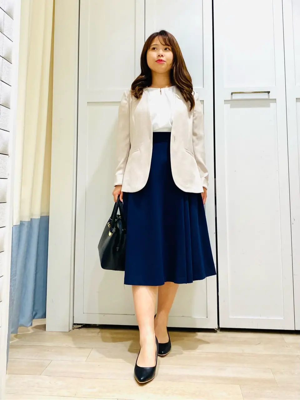 ANY SIS スタッフ コーディネート画像