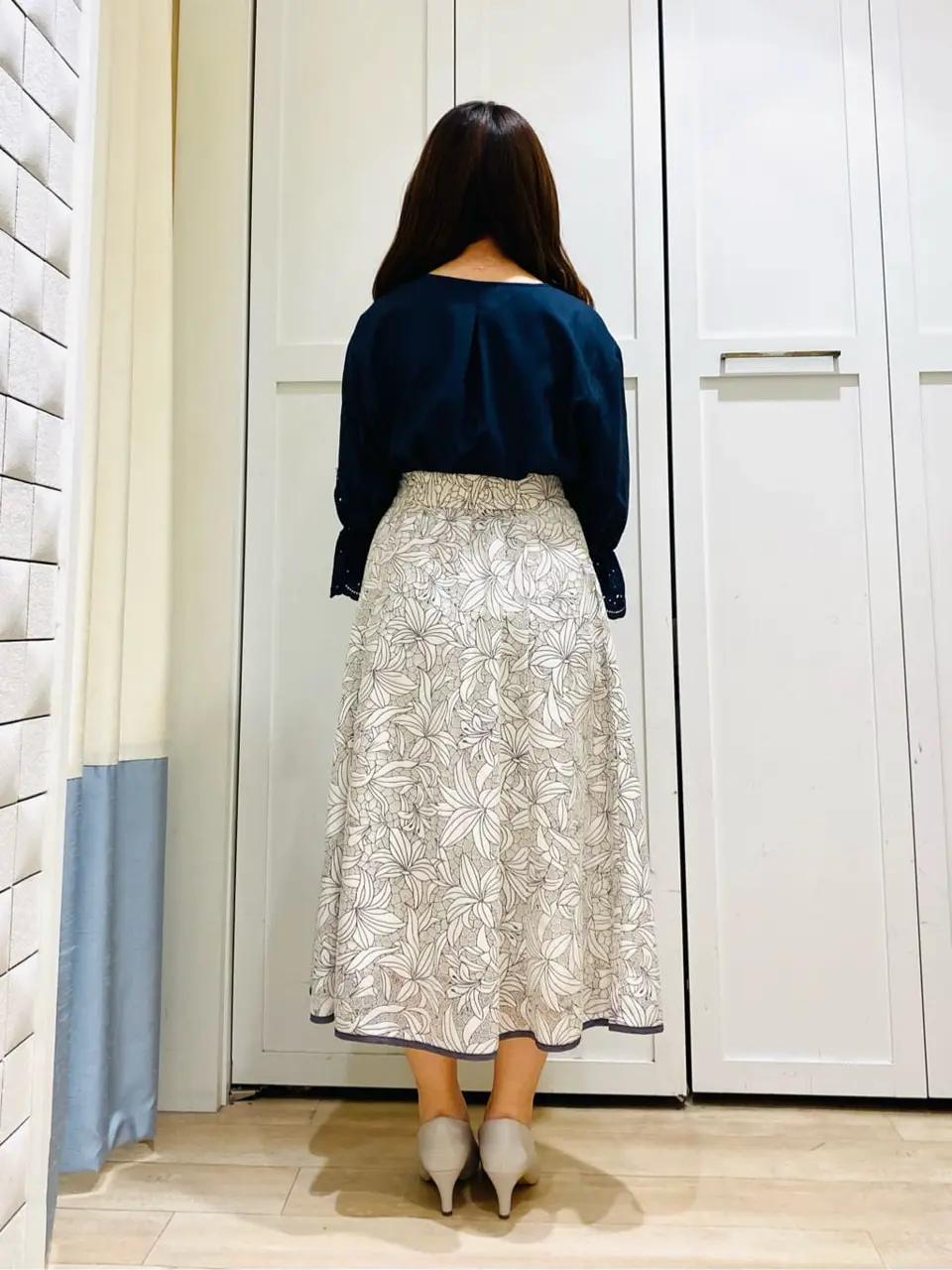 ANY SIS スタッフ コーディネート画像