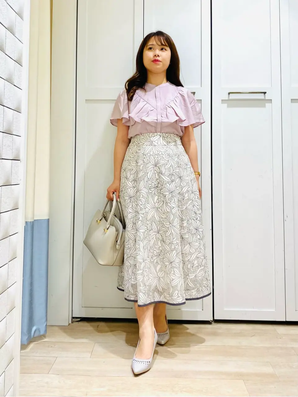 ANY SIS スタッフ コーディネート画像