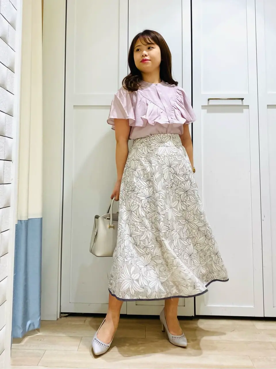 ANY SIS スタッフ コーディネート画像