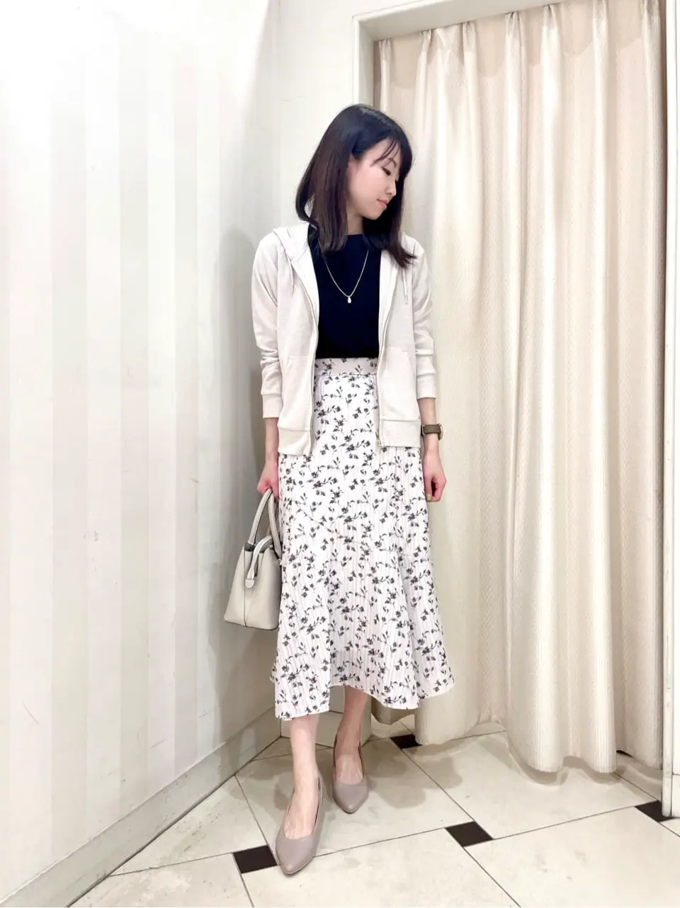 ANY SIS 金井 コーディネート画像