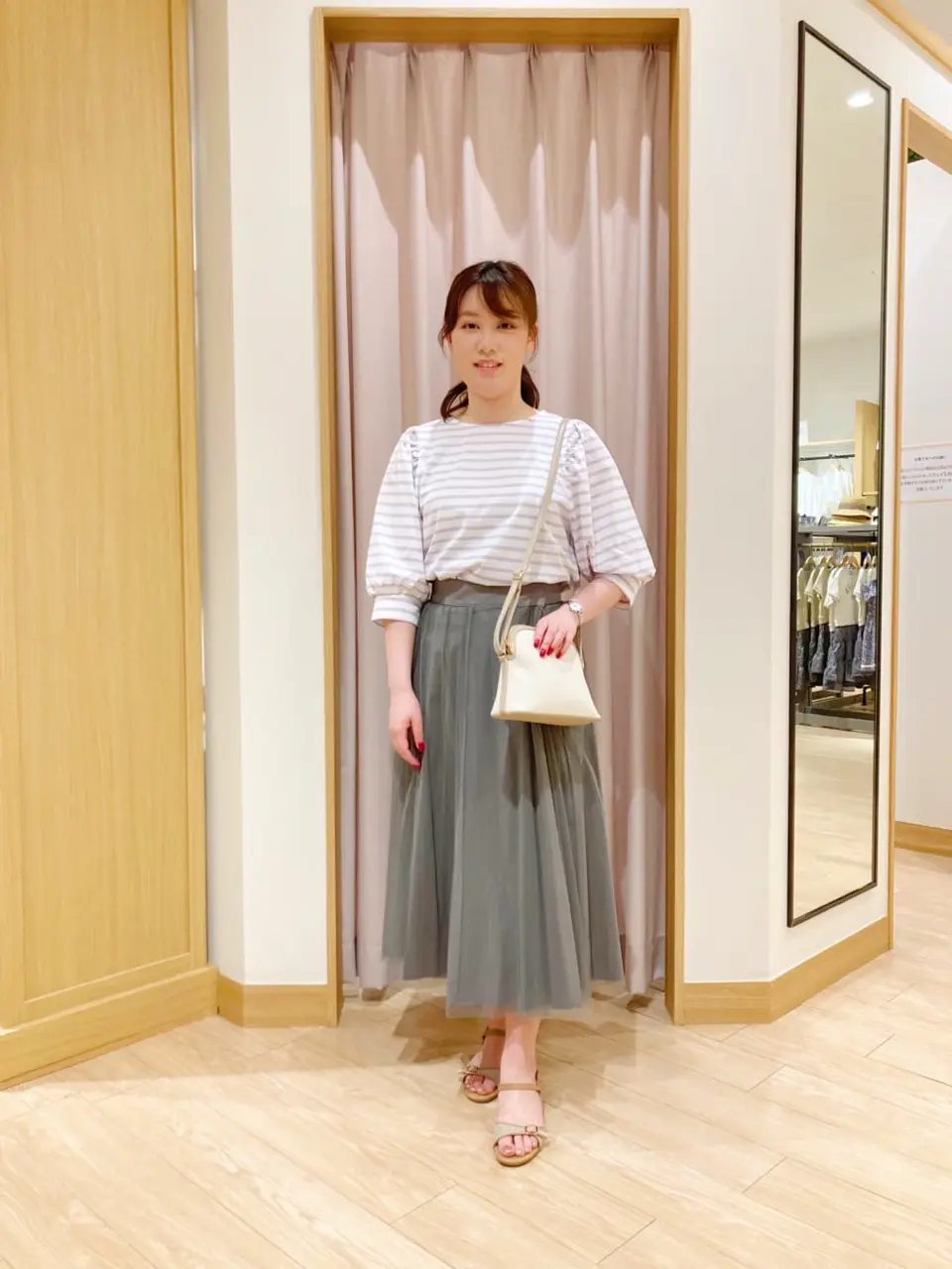 ANY SIS 濱口 コーディネート画像