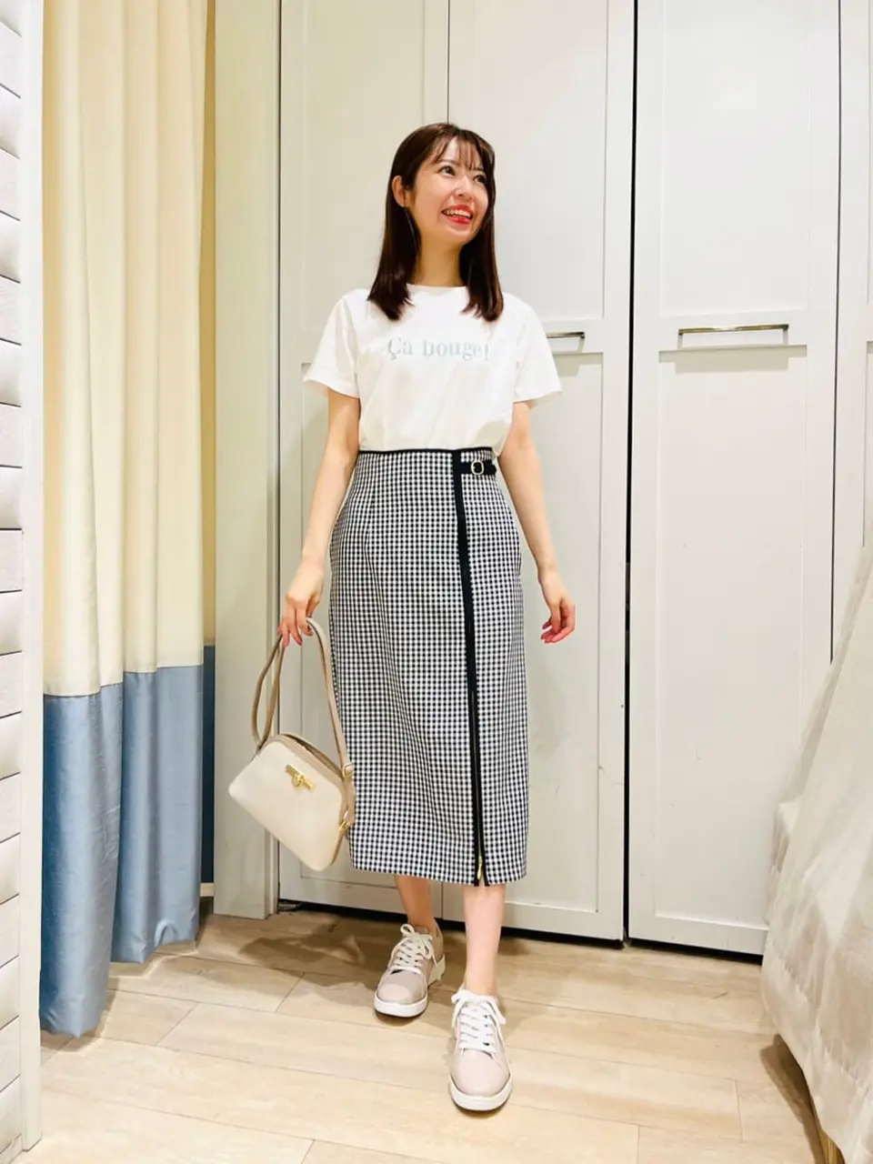 ANY SIS スタッフ コーディネート画像