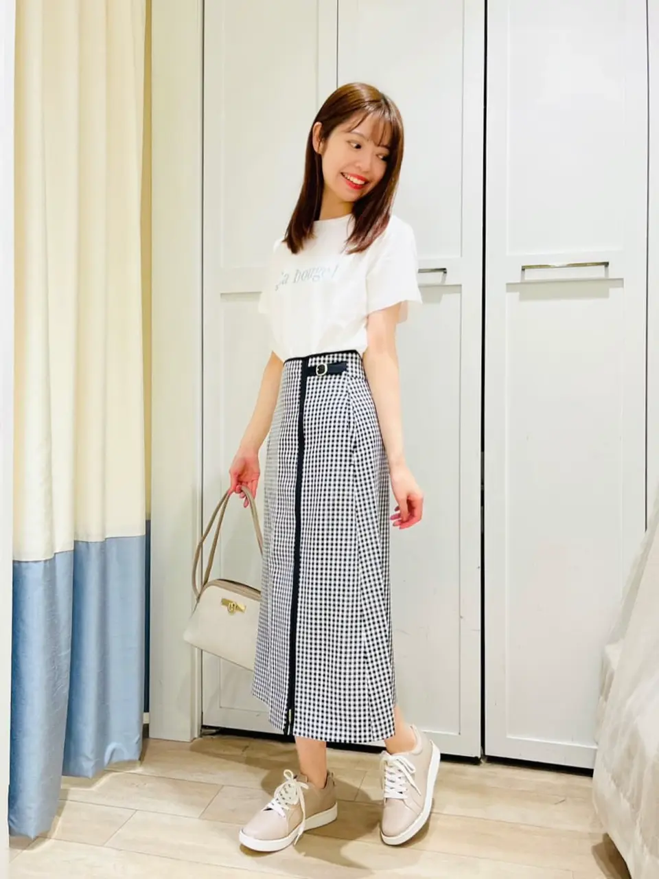 ANY SIS スタッフ コーディネート画像