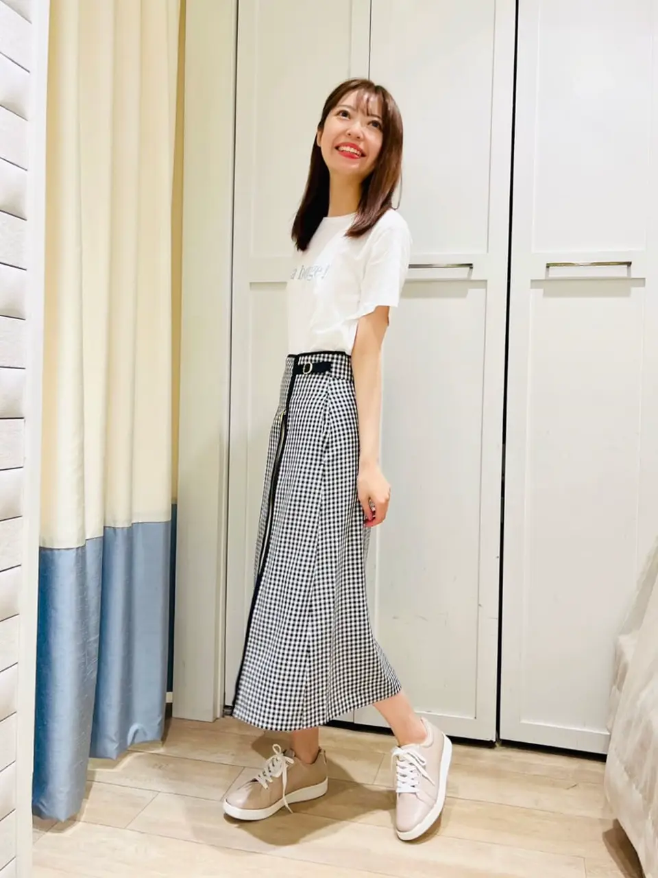 ANY SIS スタッフ コーディネート画像