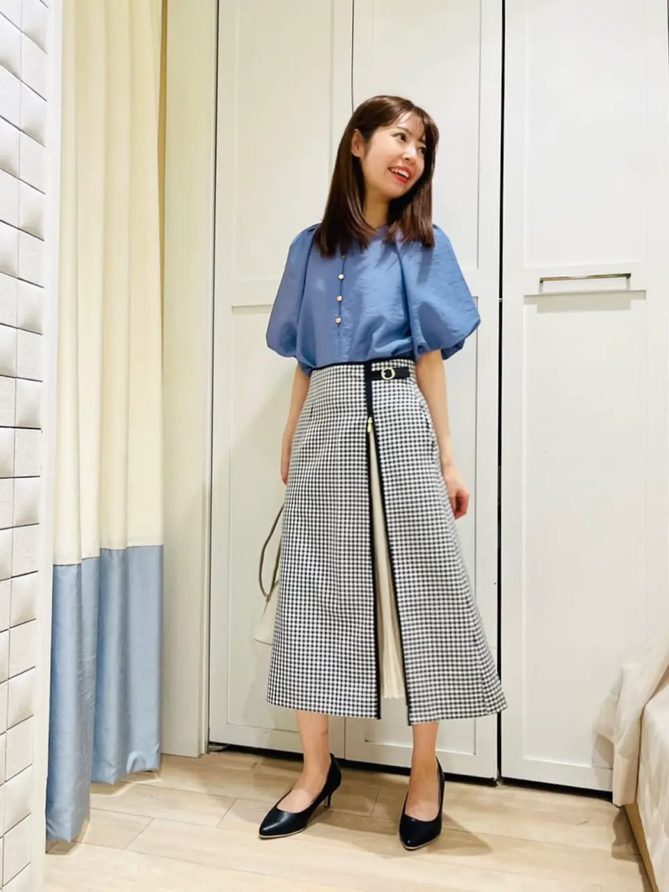 ANY SIS スタッフ コーディネート画像