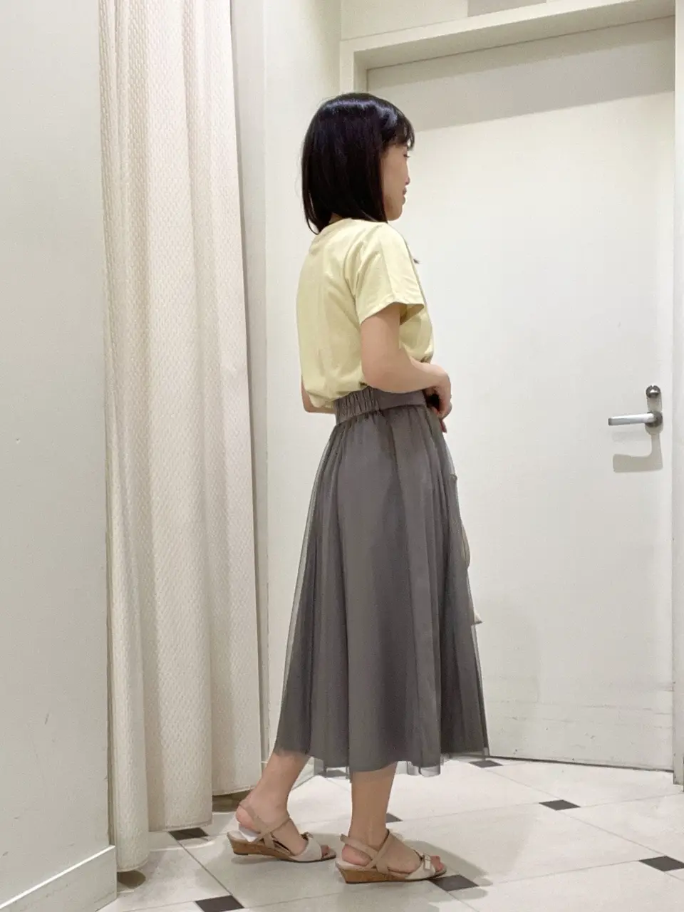 ANY SIS スタッフ コーディネート画像