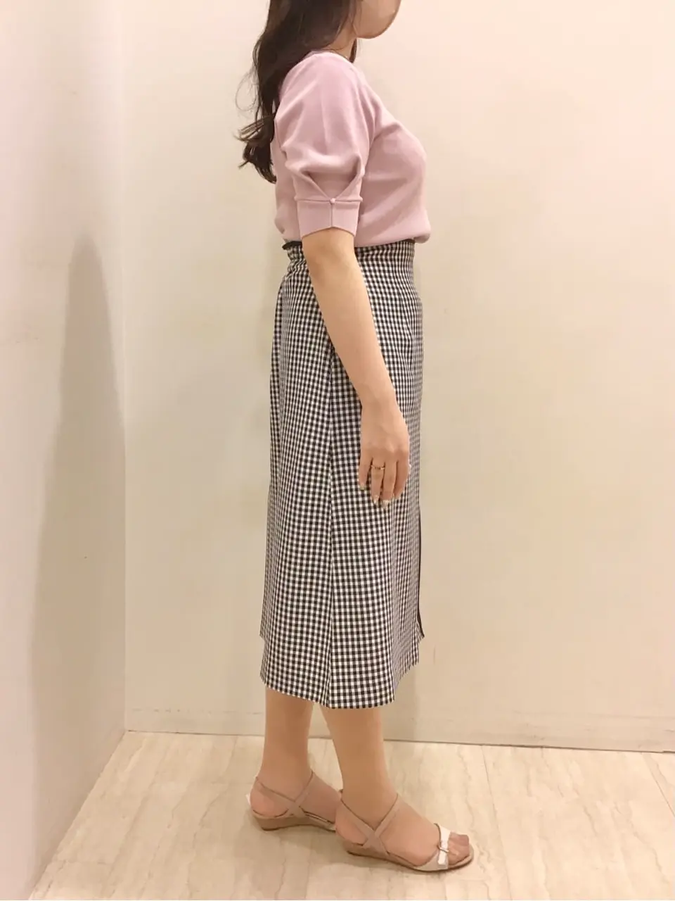 ANY SIS スタッフ コーディネート画像