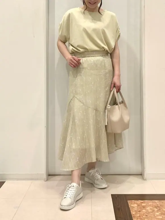 ANY SIS 横田 コーディネート画像