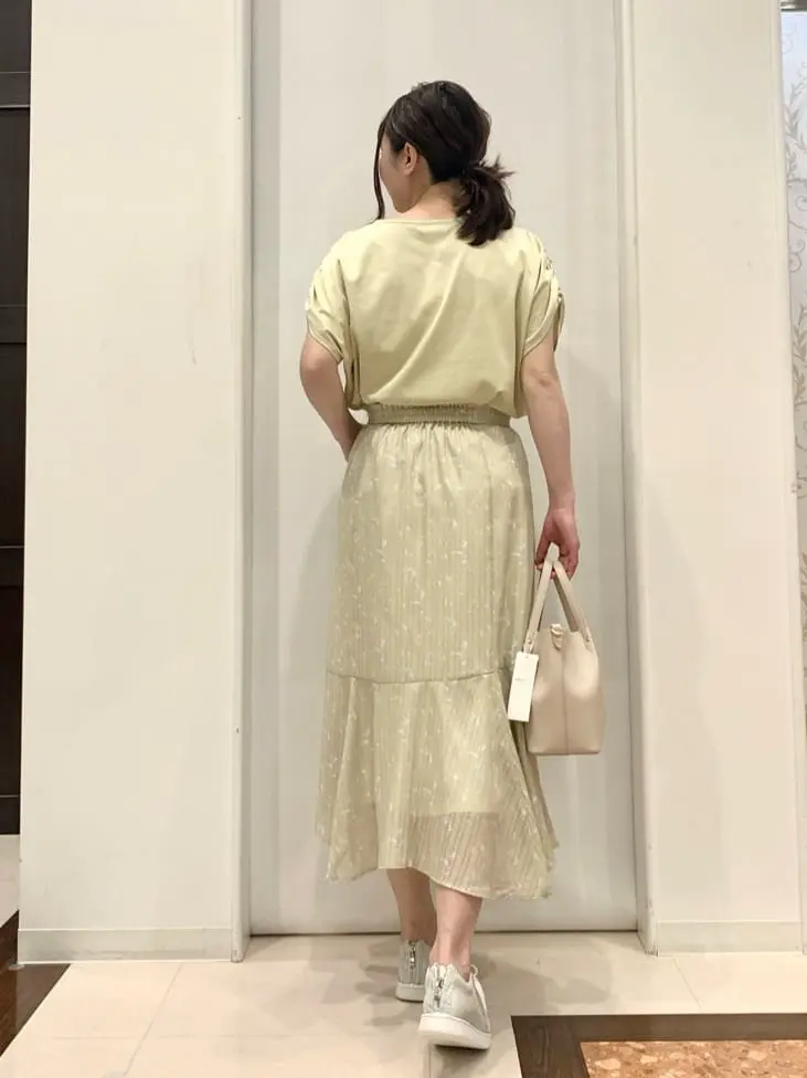 ANY SIS 横田 コーディネート画像