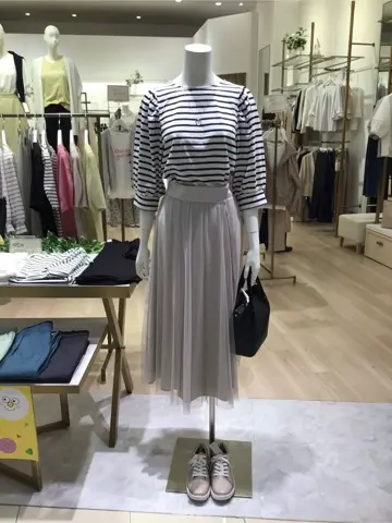 ANY SIS 桐生 コーディネート画像