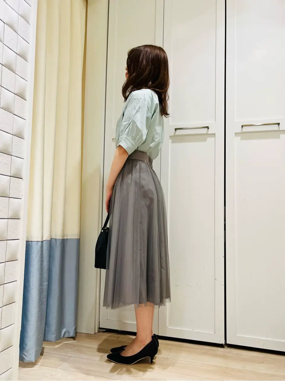 ANY SIS スタッフ コーディネート画像